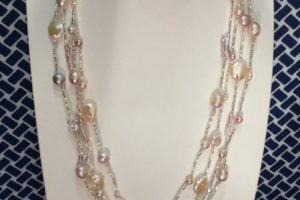 Freshwater pearls necklace