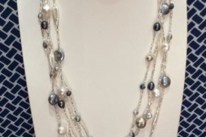 Freshwater pearls necklace